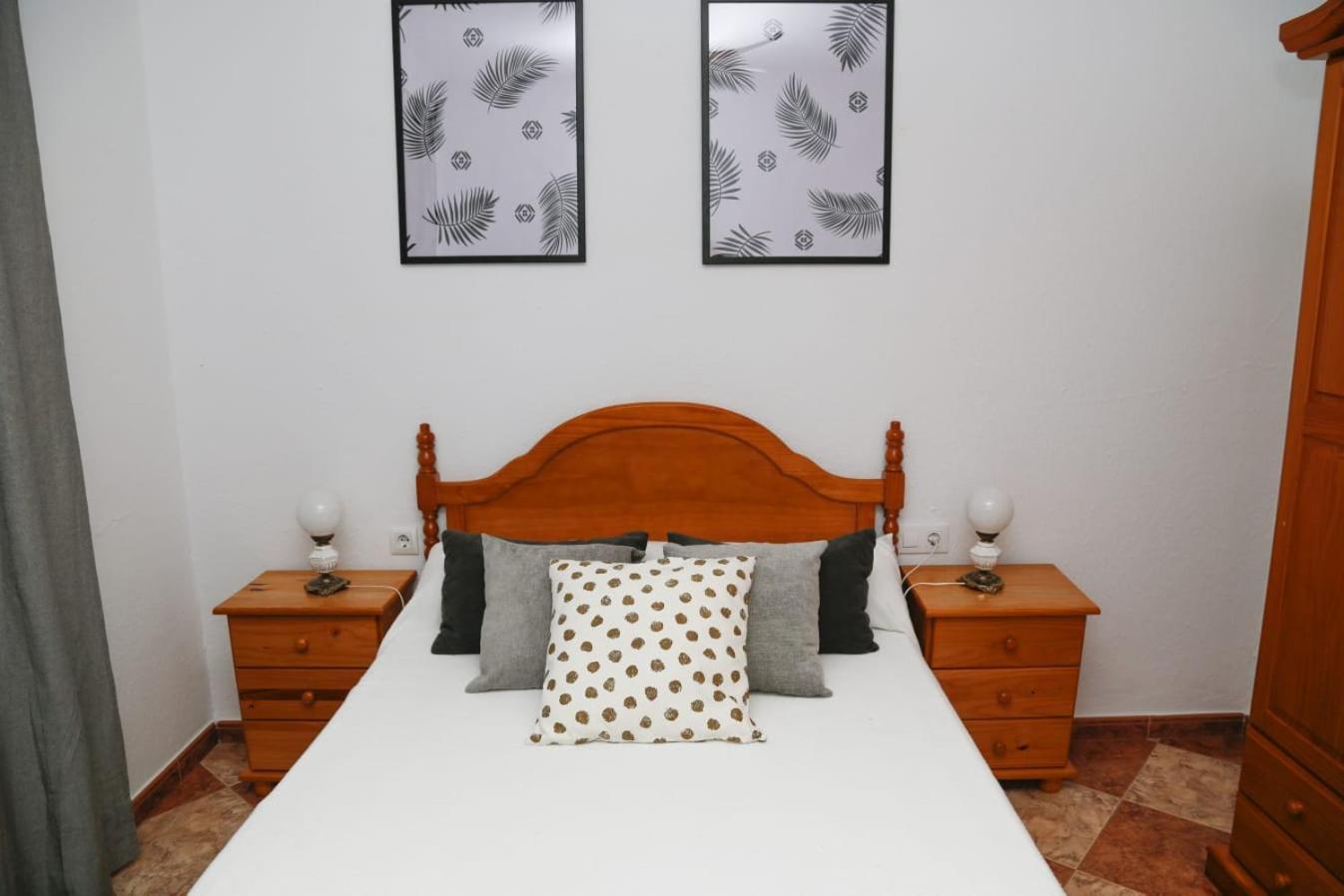 Alojamientos El Punto Playa Conil Conil De La Frontera Ngoại thất bức ảnh